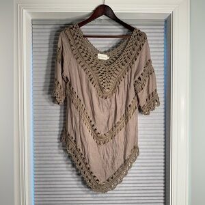 Dreamers tan crochet trim tunic